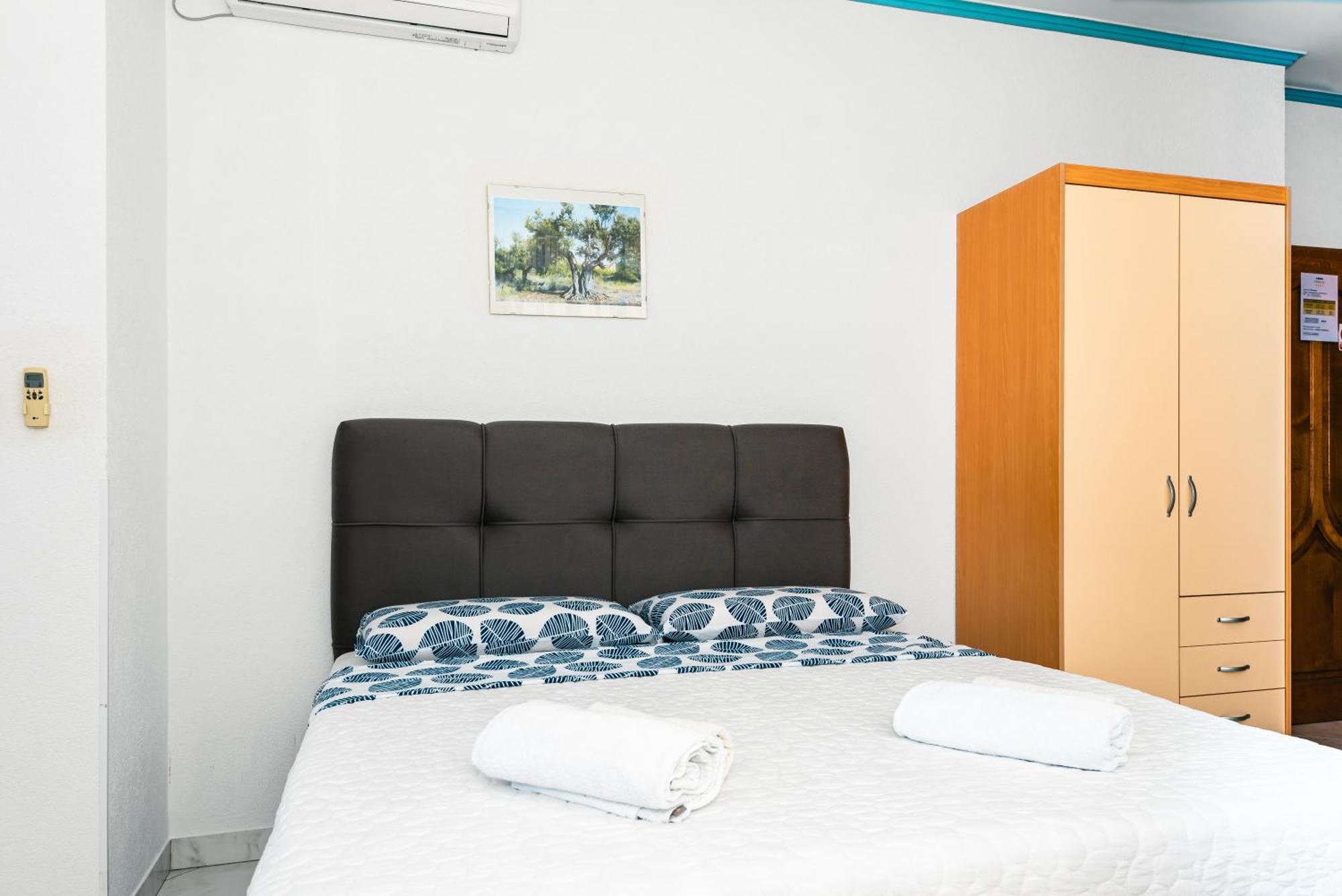 Apartments Plavi Biser Šibenik Oda fotoğraf