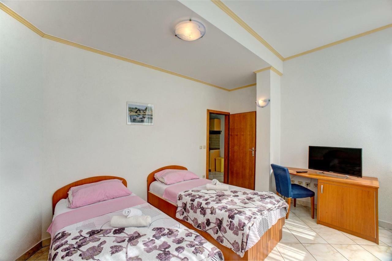 Apartments Plavi Biser Šibenik Dış mekan fotoğraf